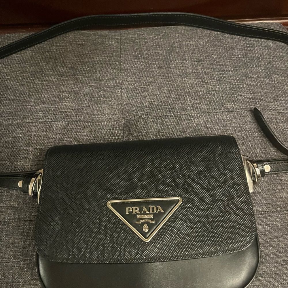 Stunning like new Prada crossbody